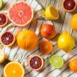 Dlaczego należy jeść owoce cytrusowe?